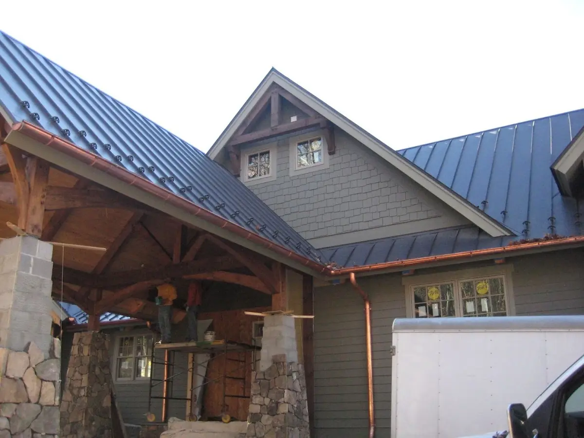 Craftsman Roofing team delivering quality roofing work in Azusa-Cameron